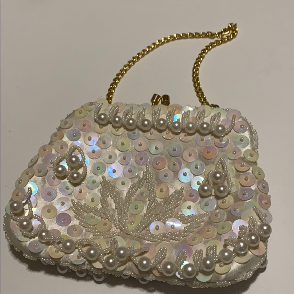 Vintage White Beaded/Sequin elegant evening bag